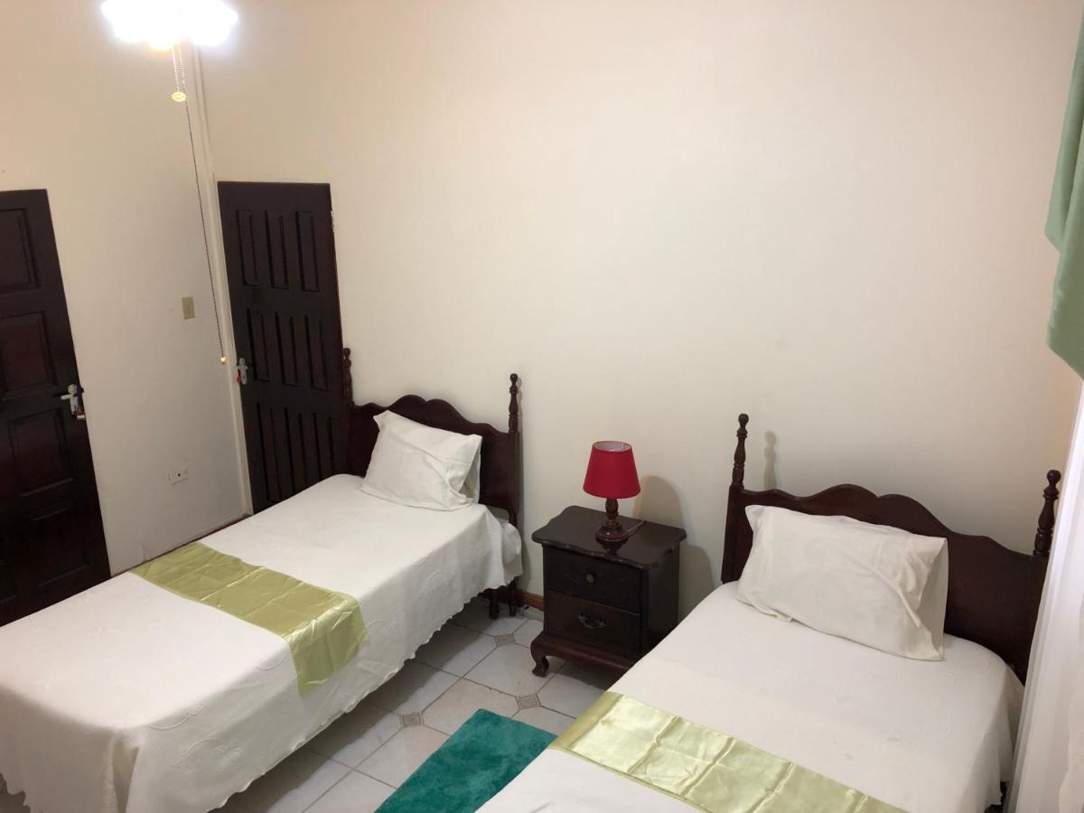 Goldenview Guesthouse Ocho Rios Eksteriør billede